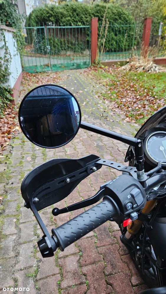 Triumph Scrambler - 10