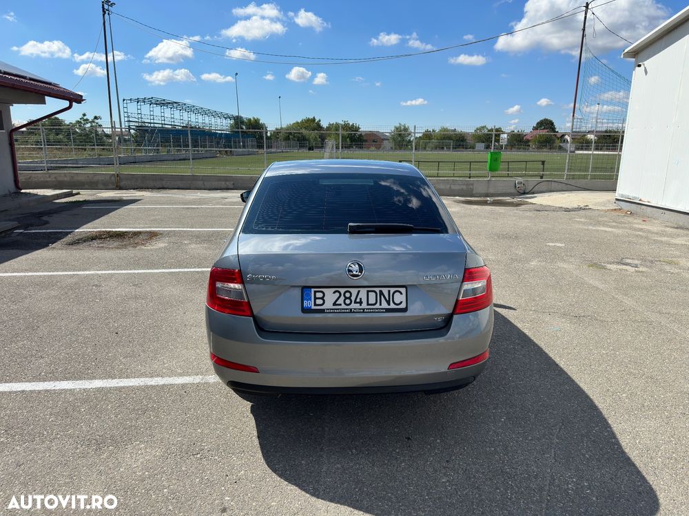 Skoda Octavia - 4