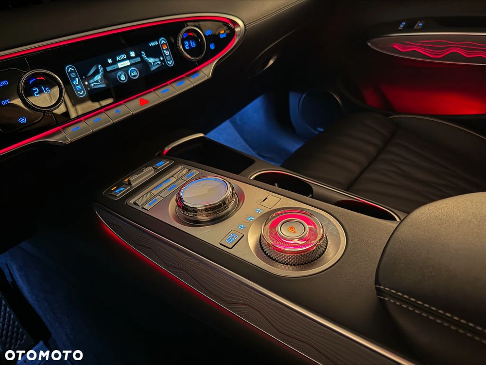 Genesis GV70 2.5T AWD AT8 Luxury Line - 33