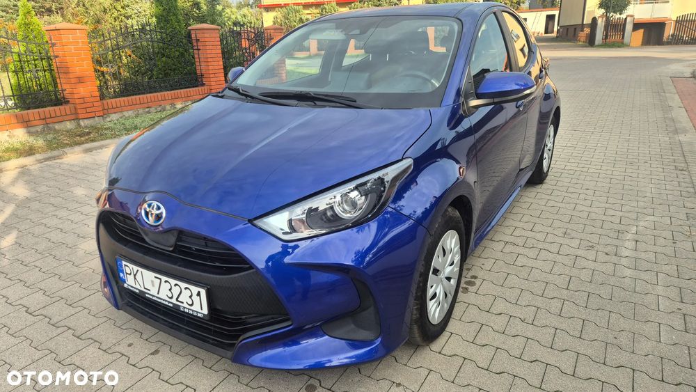 Toyota Yaris 2023 photo 2