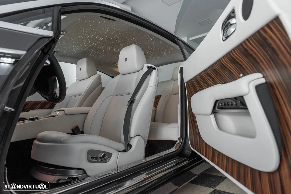 Rolls Royce Wraith 6.6 Twin-Turbo V12 - 8
