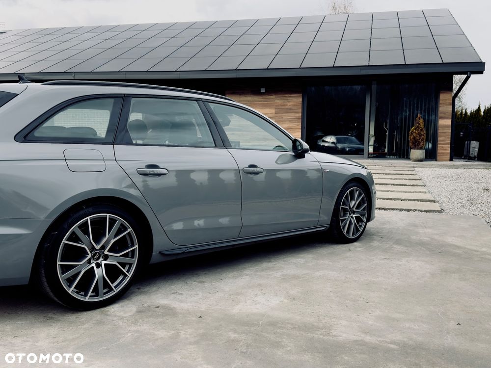 Audi A4 Avant 40 TDI quattro S tronic S line - 30