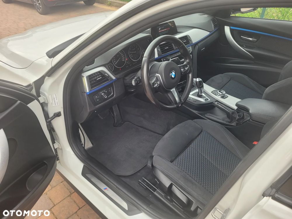 BMW Seria 3 330e iPerformance M Sport - 10