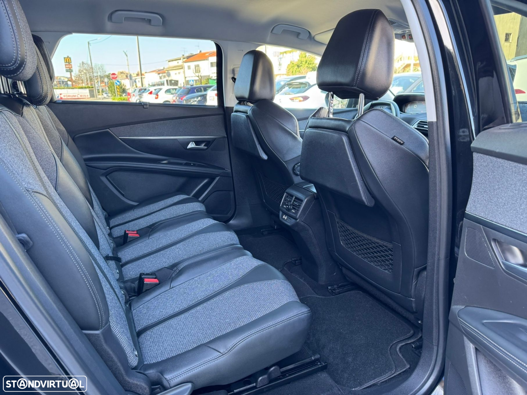 Peugeot 5008 1.5 BlueHDi Allure - 15