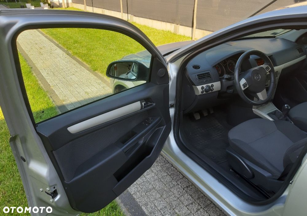 Opel Astra 1.7 CDTI - 12