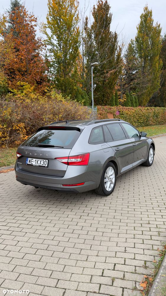 Skoda Superb 1.5 TSI Ambition DSG - 6