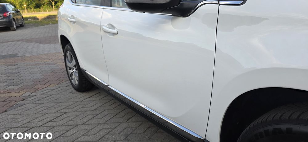 Peugeot 2008 1.2 VTi Allure - 27