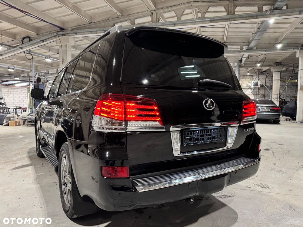 Lexus LX 570 - 14