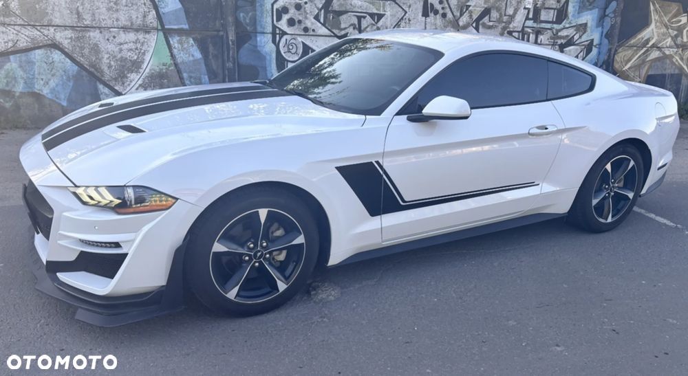 Ford Mustang - 3