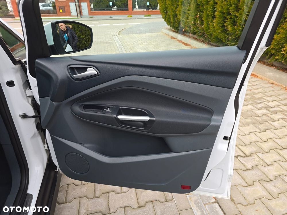 Ford C-MAX 2.0 TDCi Champions Edition - 26