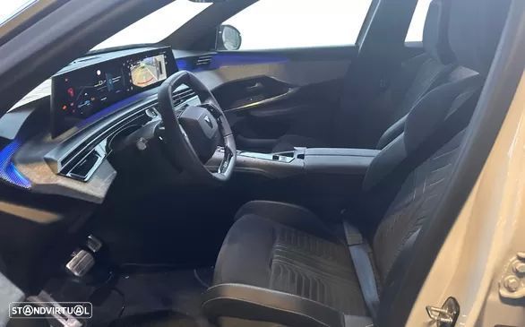Peugeot E-3008 73 kWh GT - 11
