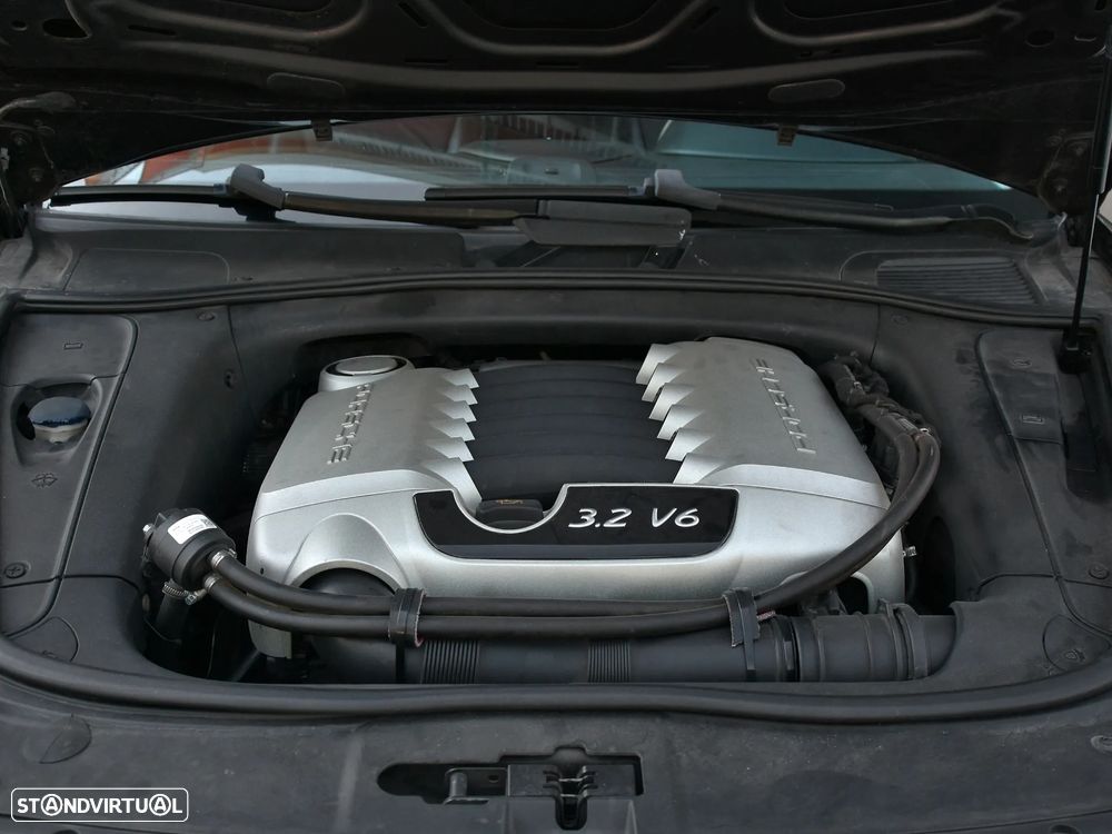 Porsche Cayenne Tiptronic - 12
