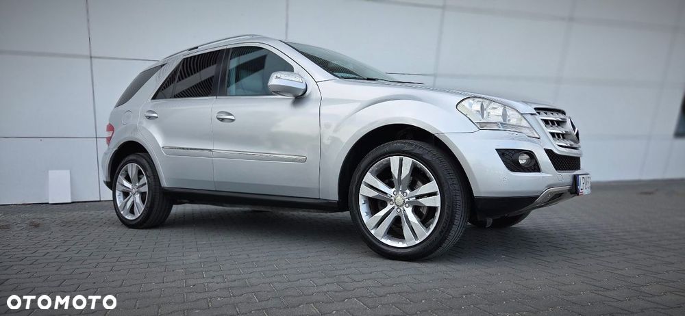 Mercedes-Benz ML 320 CDI 4Matic 7G-TRONIC DPF Edition 10 - 8