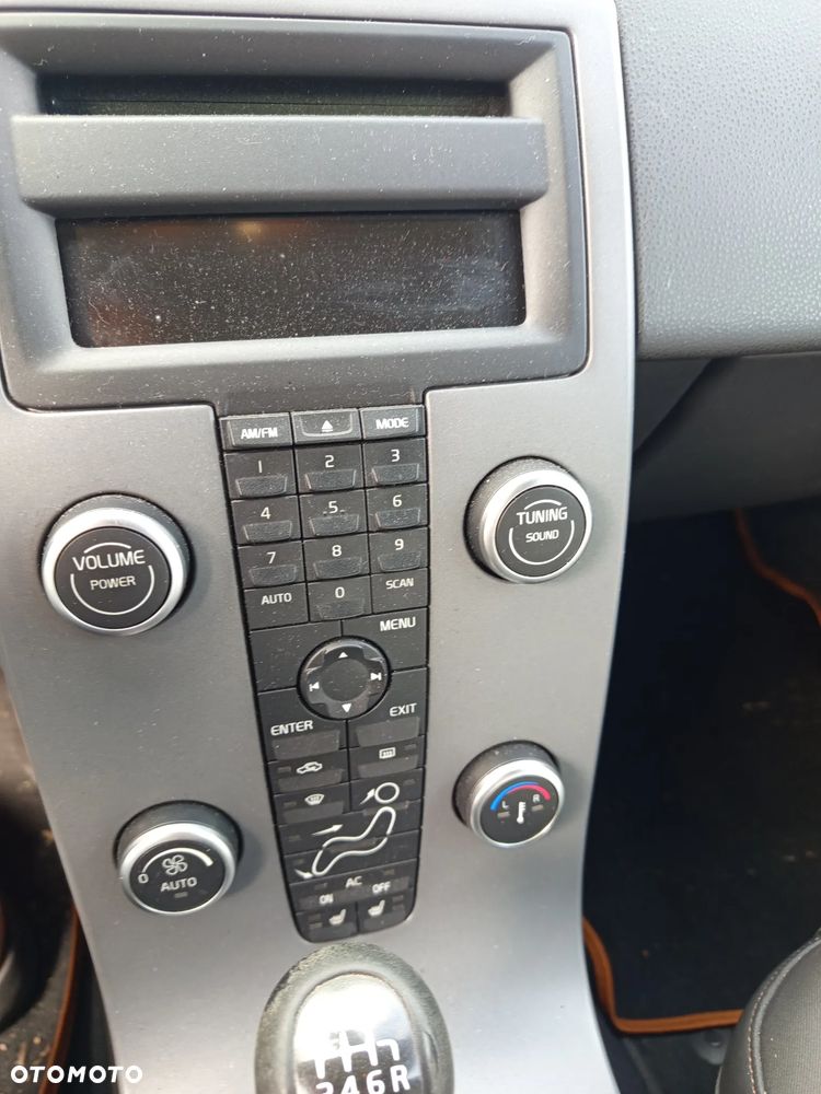 Volvo V50 2010 photo 2