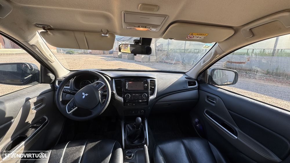 Mitsubishi L200 2.4 DI-D CD Intense Sportbox Space Cab Strakar 4WD - 3