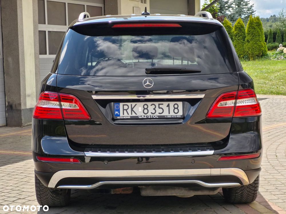 Mercedes-Benz ML 350 BlueTEC 4MATIC 7G-TRONIC - 7
