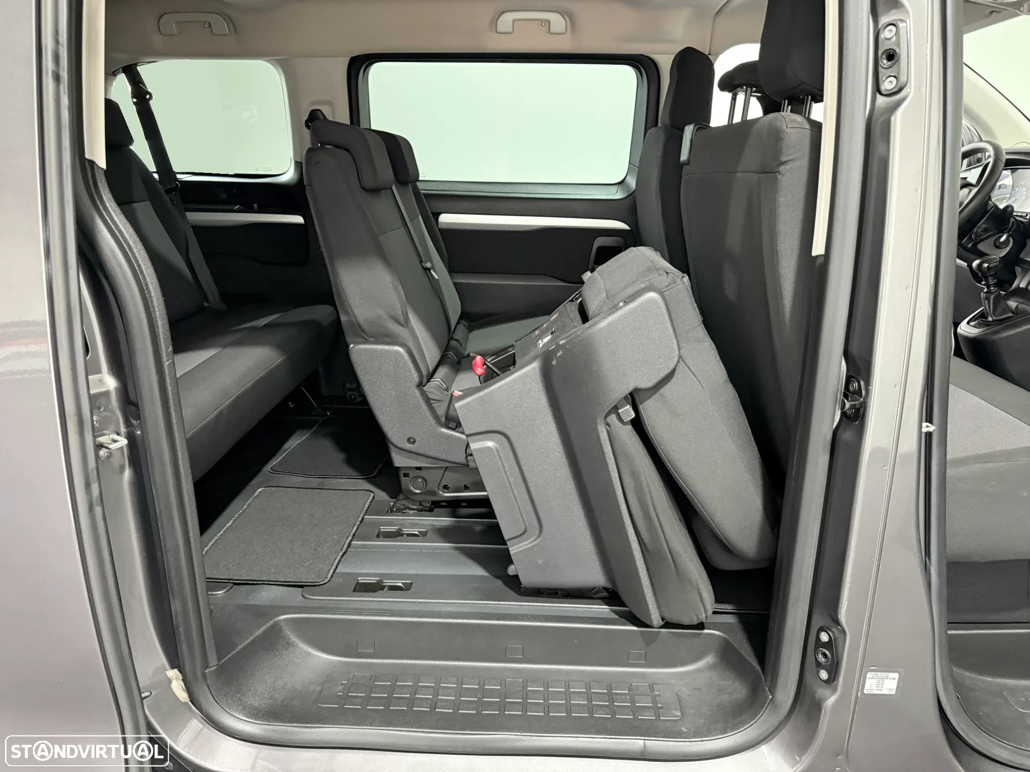 Peugeot Traveller 1.5 BlueHDi L2H1 Active Standard - 34