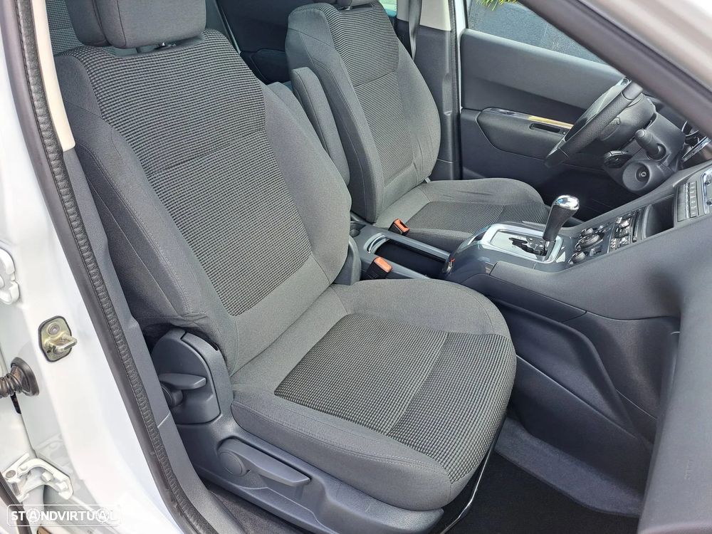 Peugeot 5008 1.6 BlueHDi Allure EAT6 - 24