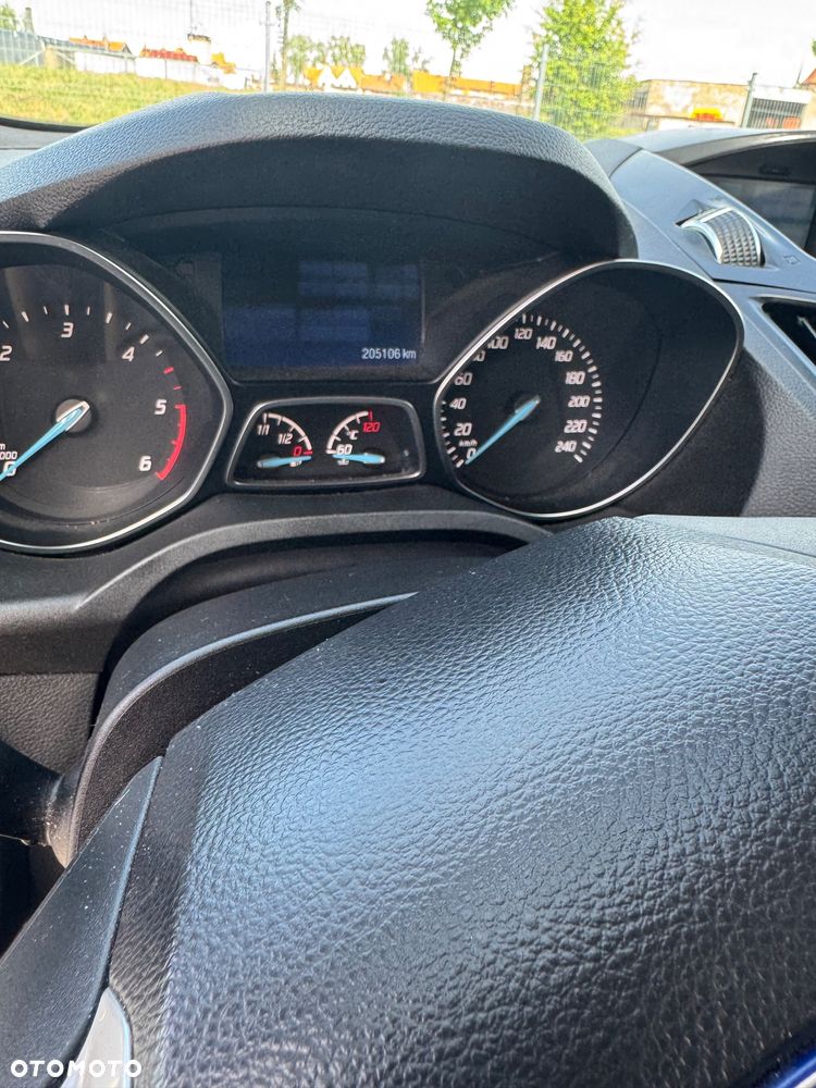 Ford Kuga 2.0 TDCi 2x4 Titanium - 14