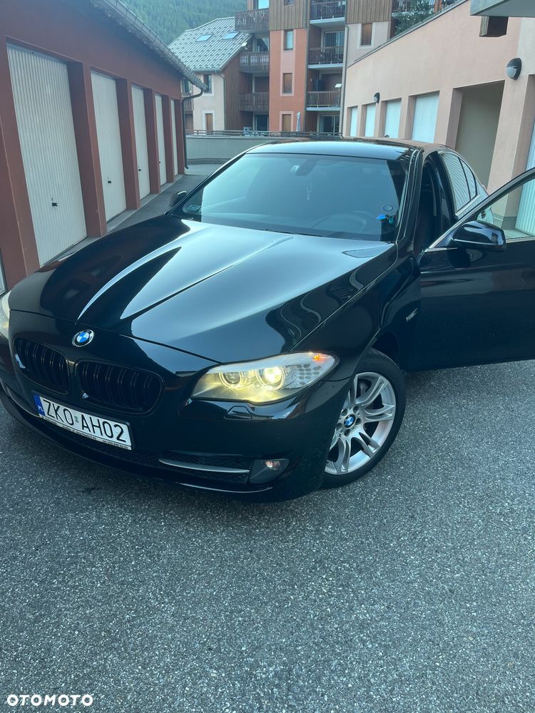 BMW Seria 5 530d xDrive - 11