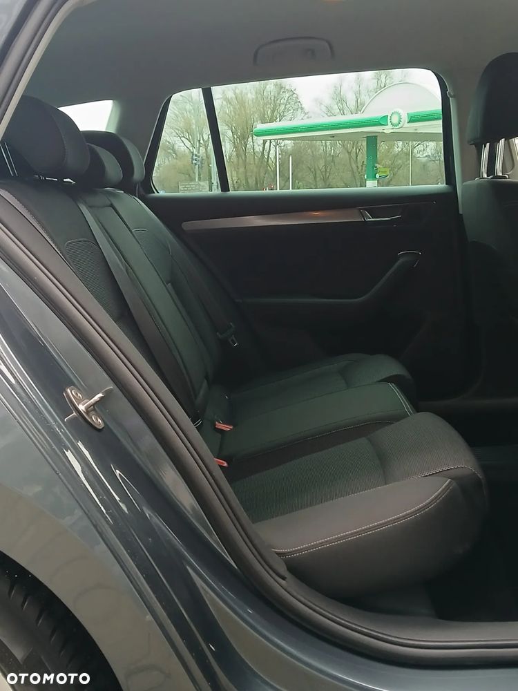 Skoda Superb 2.0 TDI SCR Style DSG - 7