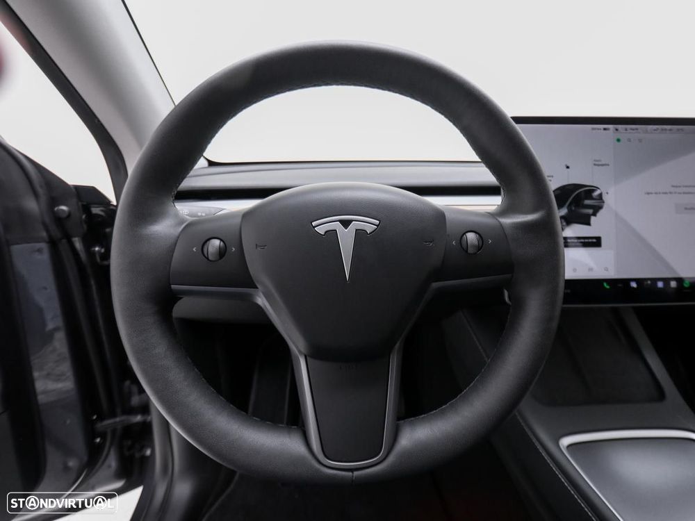 Tesla Model Y Long Range Tração Integral - 19