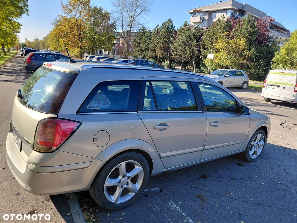 Opel Astra 1.8 Sport - 4