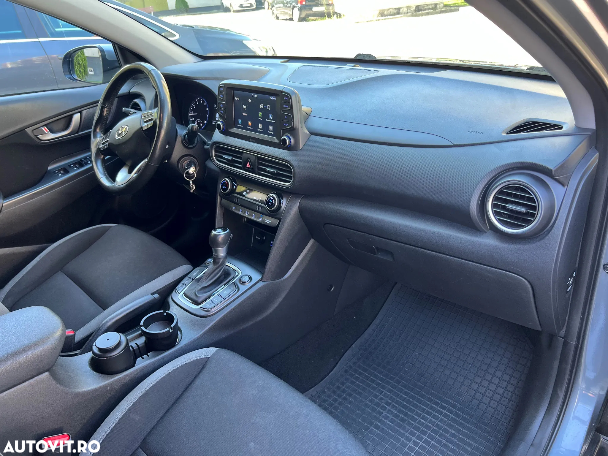 Hyundai KONA - 6