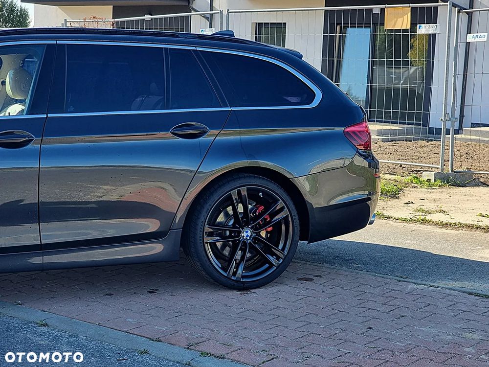 BMW Seria 5 520d Luxury Line sport - 13