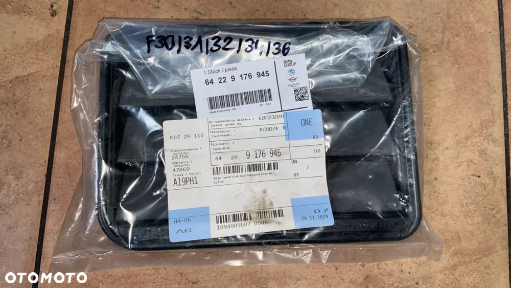 KRATKA WENTYLACYJNA KAROSERII BMW F30 F31 F32 F33 F34 F36 9176945 - 1