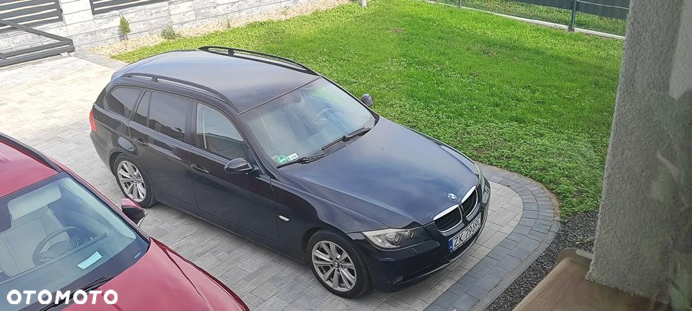 BMW Seria 3 318i - 1
