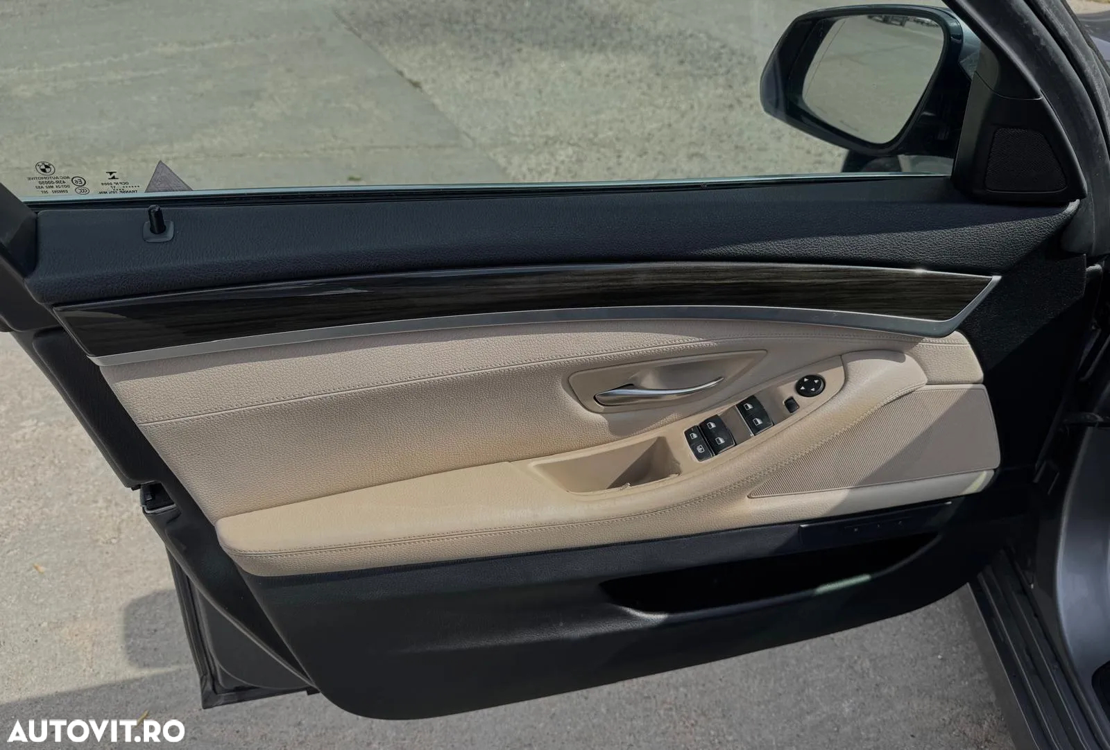 BMW Seria 5 520d xDrive AT - 14