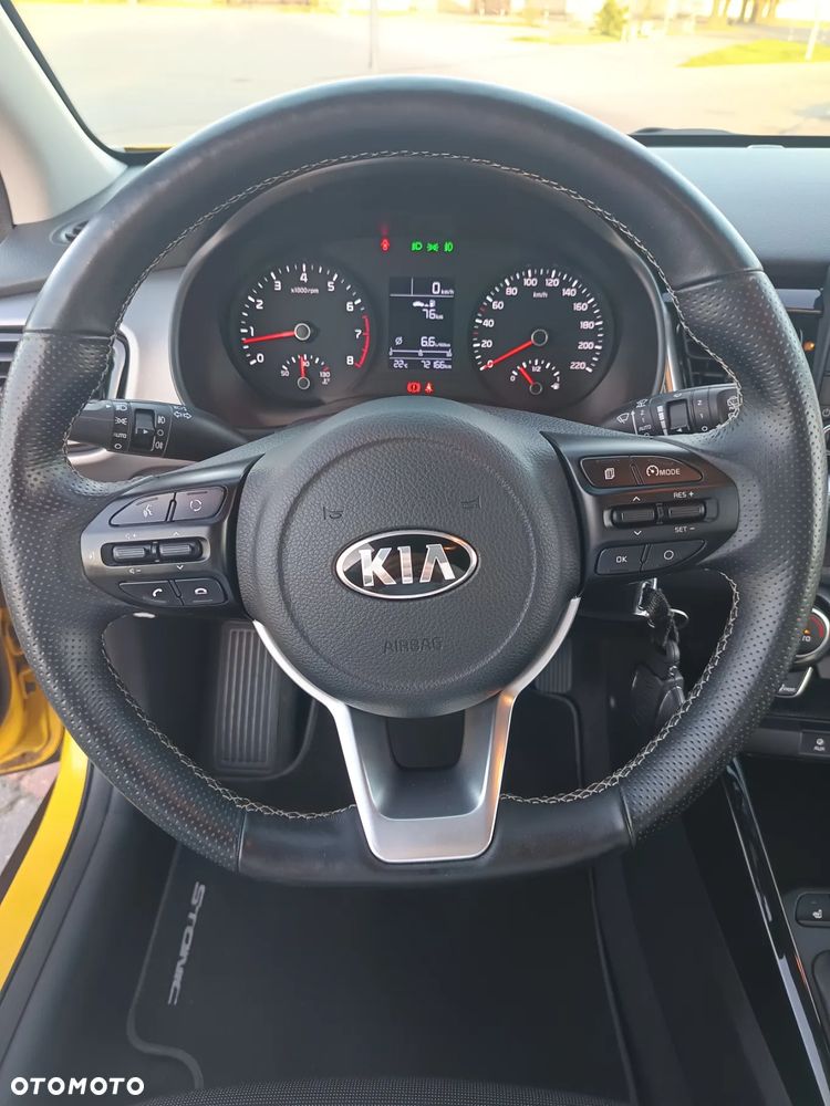 Kia Stonic 1.4 L - 10