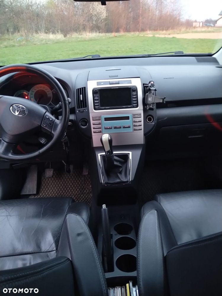 Toyota Corolla Verso 1.8 Executive - 13