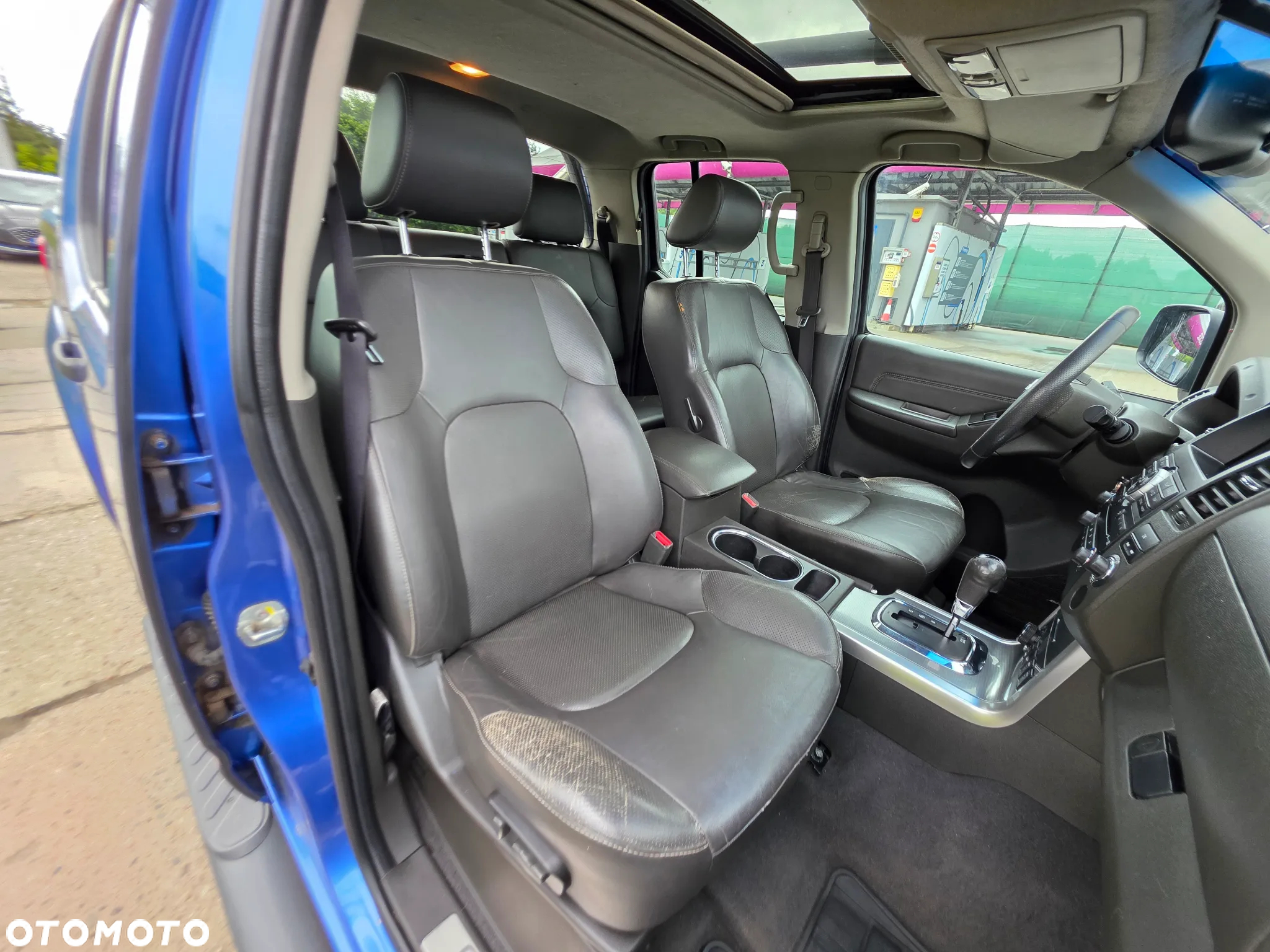 Nissan Navara 3.0 D V6 Platinum - 13