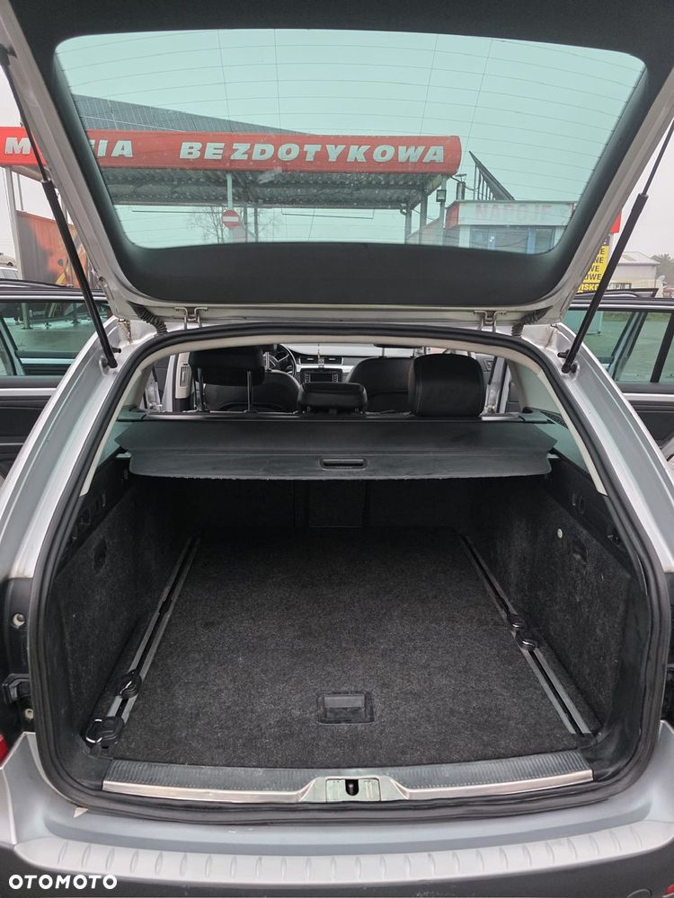 Skoda Superb 2.0 TDI 4x4 Elegance - 11