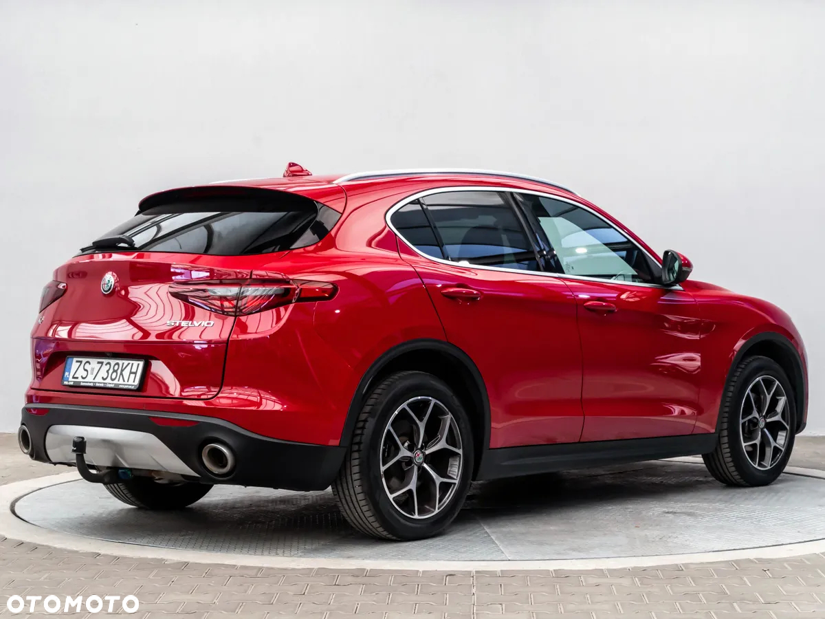 Alfa Romeo Stelvio 2.0 Turbo Executive Q4 - 3