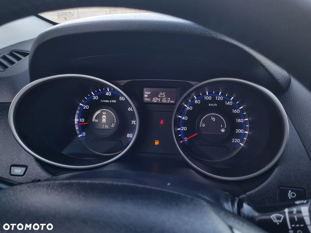 Hyundai ix35 - 15