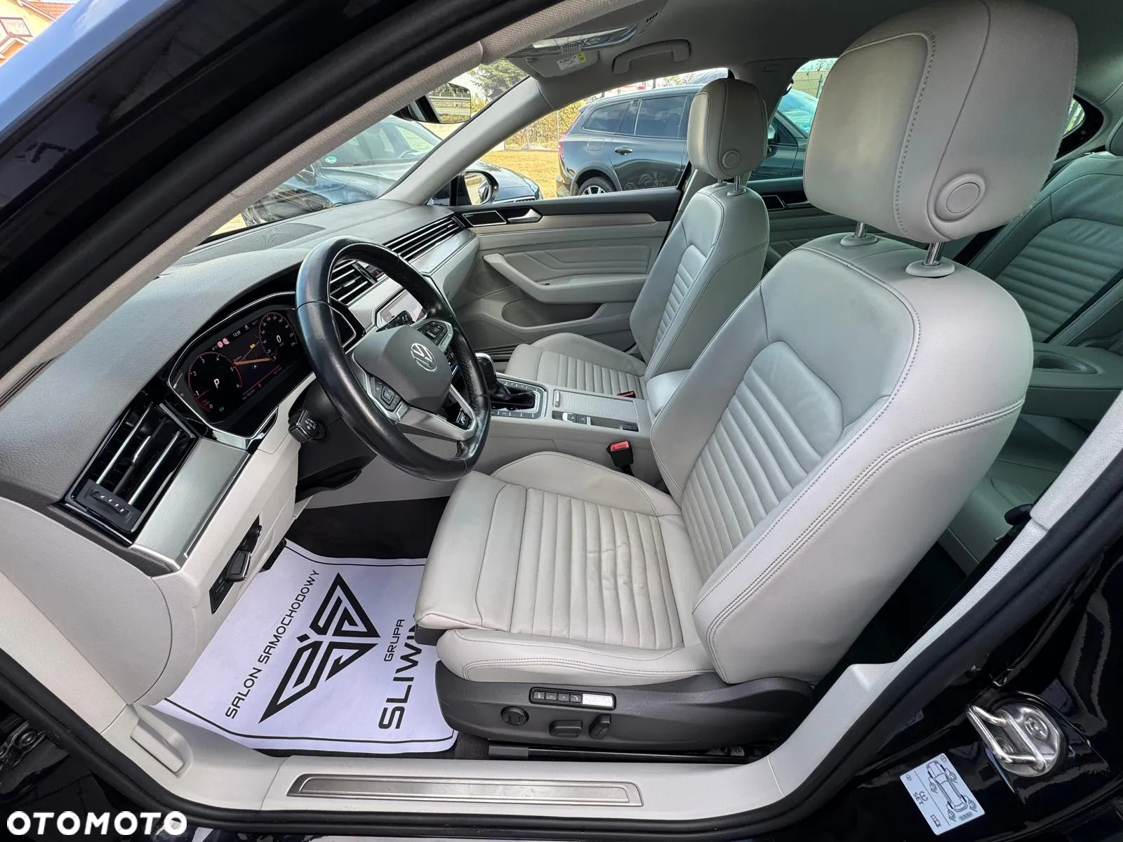 Volkswagen Passat 2.0 TDI 4Mot Elegance DSG - 20
