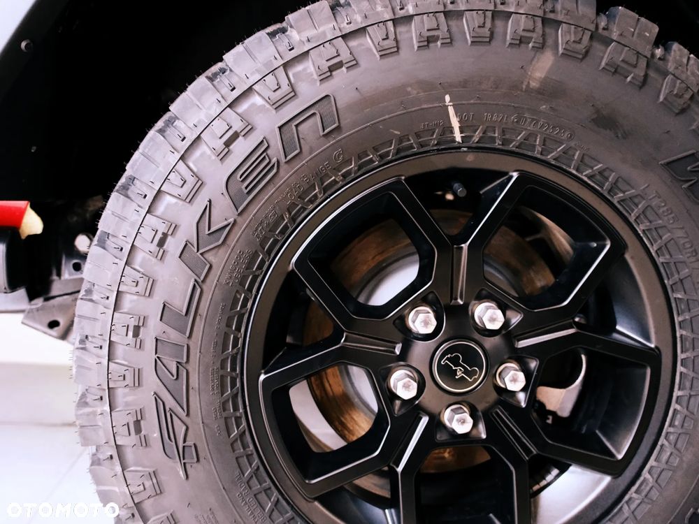 Jeep Wrangler - 9