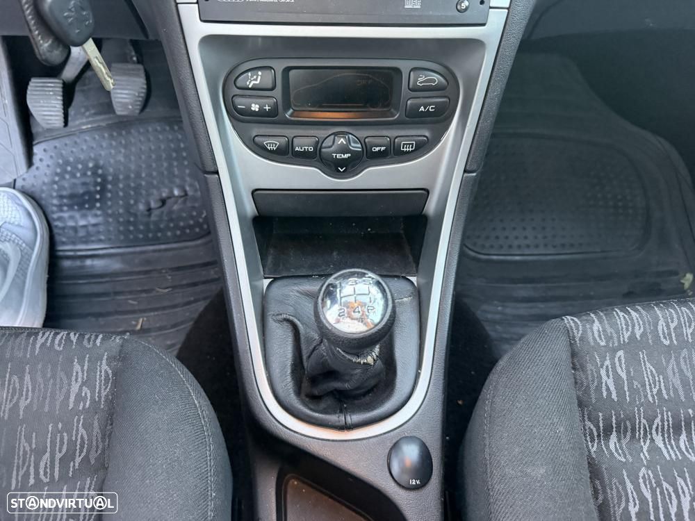Peugeot 307 1.6 HDi SE Navteq - 12