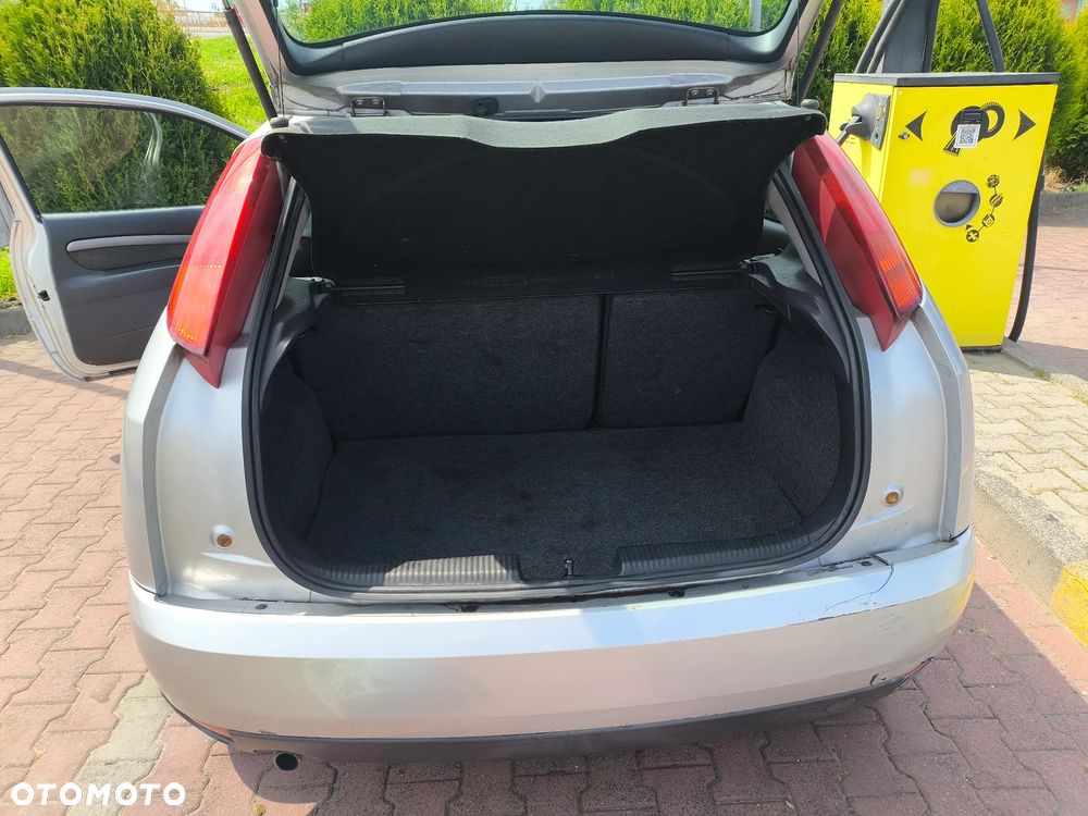 Ford Focus Ambiente - 1