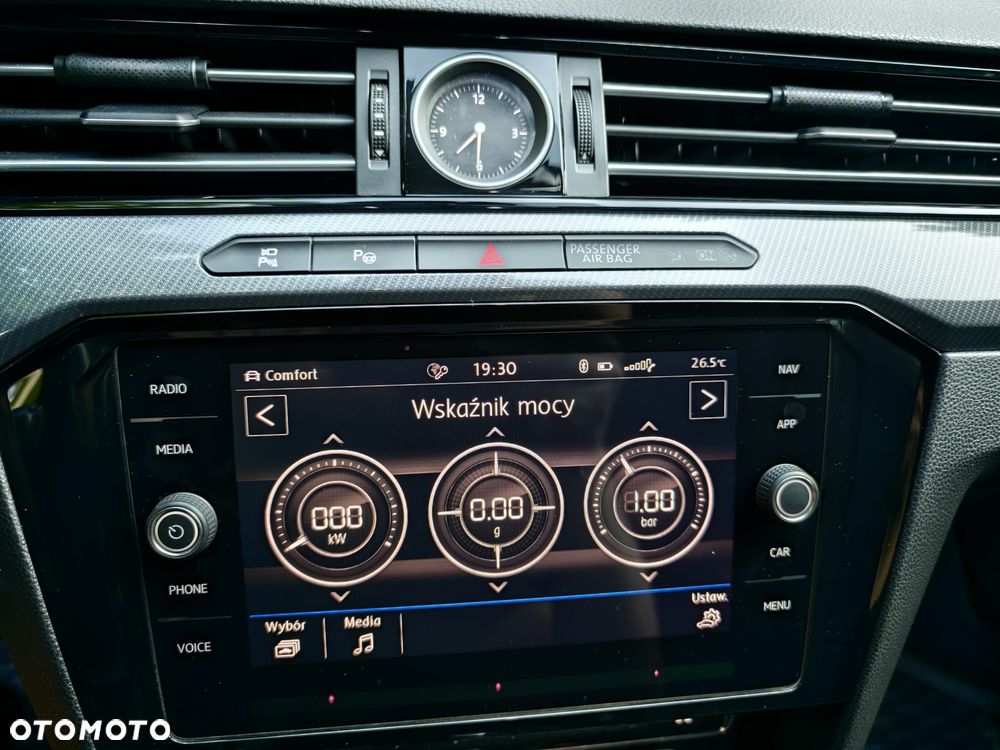 Volkswagen Arteon 2.0 TDI SCR R-Line DSG - 12