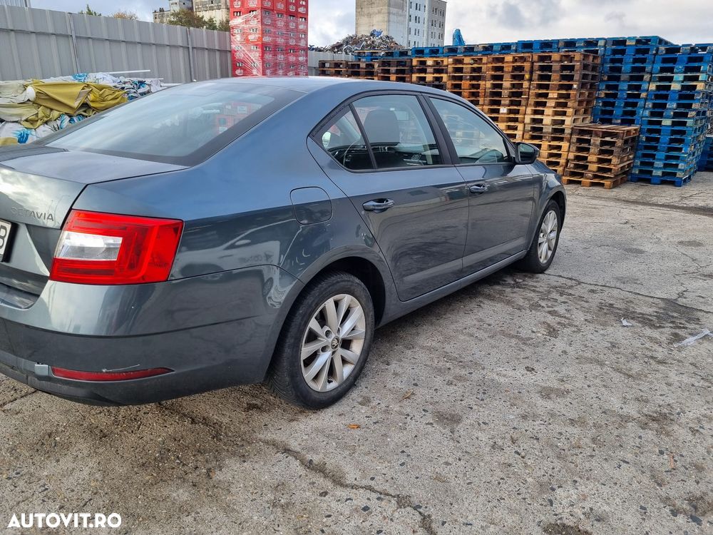 Skoda Octavia - 7