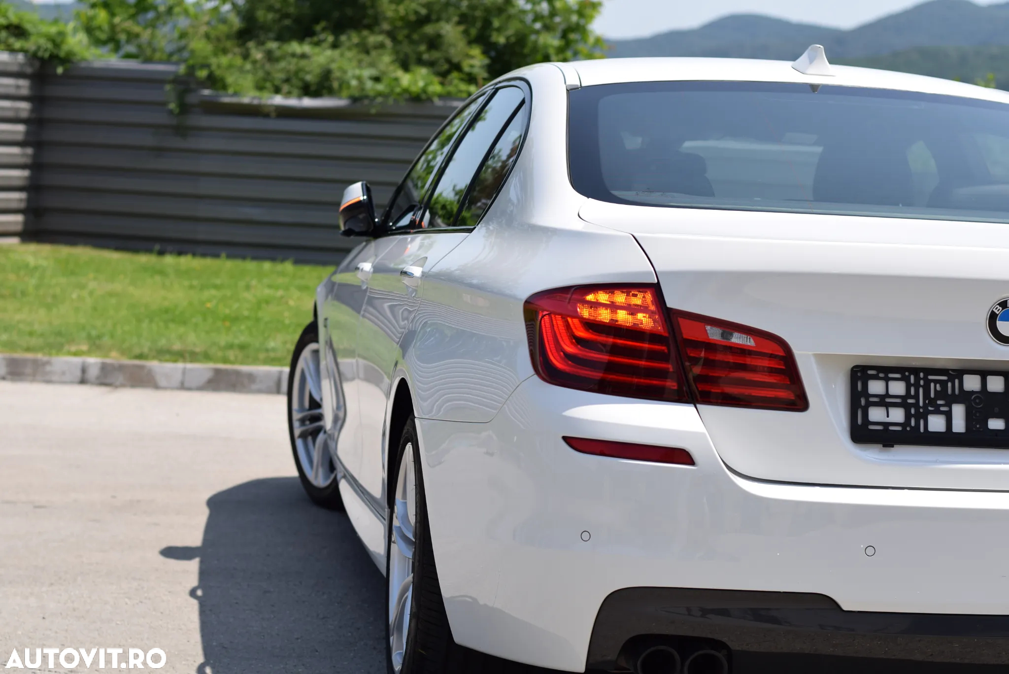 BMW Seria 5 525d Sport-Aut. - 31