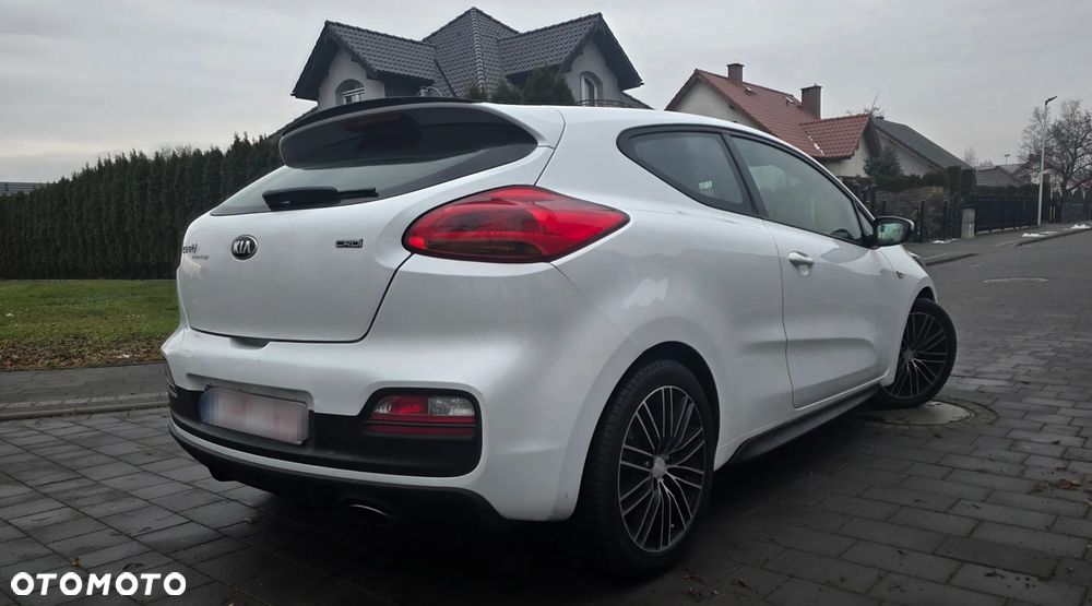 Kia ProCeed 1.4 CRDI M - 4