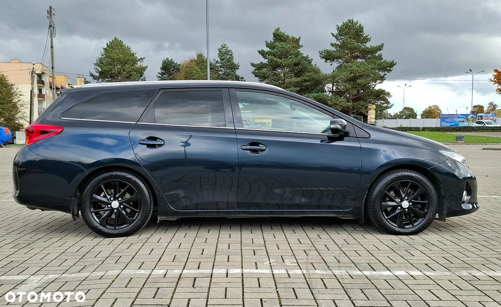 Toyota Auris 2.0 D-4D START Edition - 8