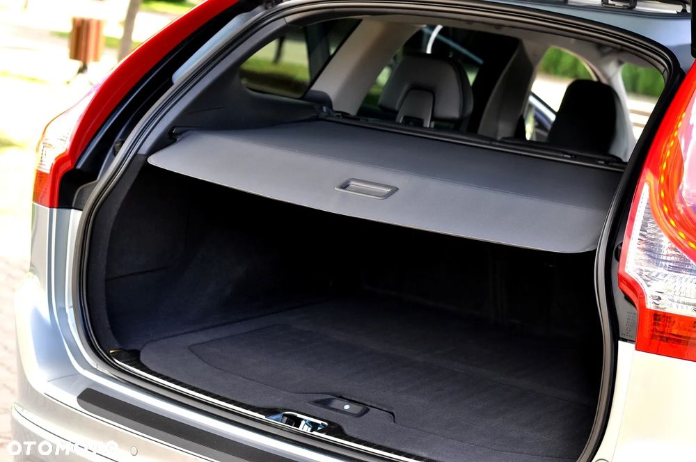 Volvo XC 60 D4 Geartronic Summum - 14
