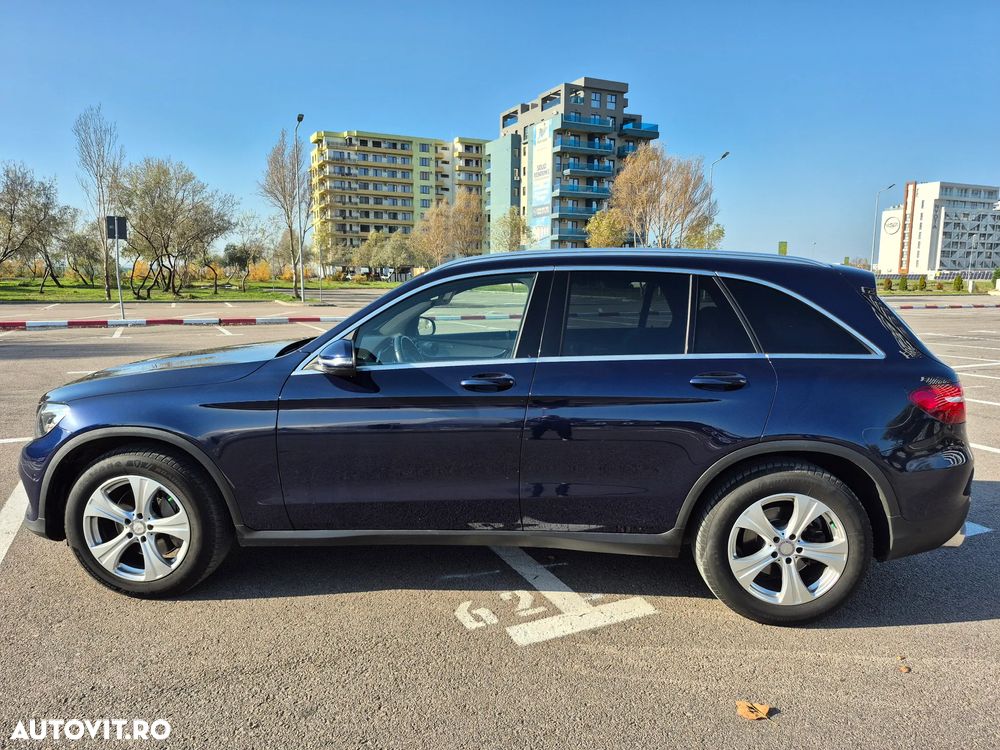 Mercedes-Benz GLC 220 d 4Matic 9G-TRONIC AMG Line - 4