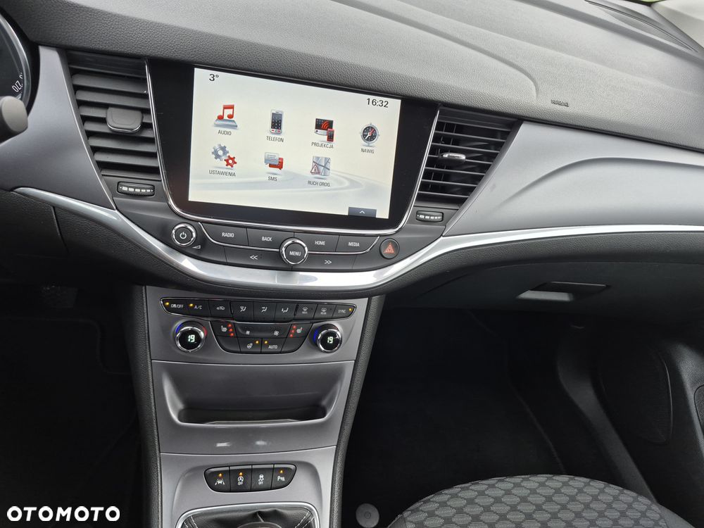 Opel Astra 1.4 T Elite S&S - 23